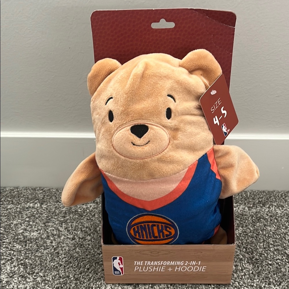 NBA New York Knicks Cub Coat. Plushie turns into a hoodie! Size 4. Brand new.